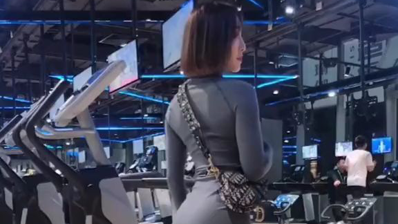健身美女